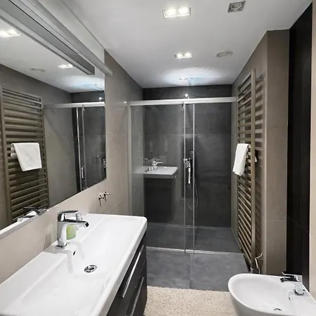 Inpoint Executive Near Old Town & Kazimierz District Διαμέρισμα Krasków